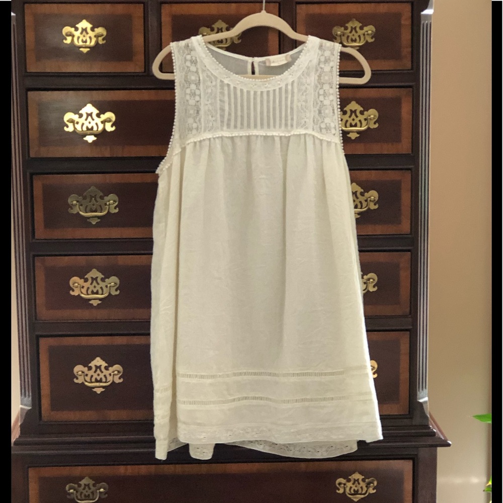 Sleeveless lined linen dress